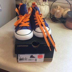 Toddler converse shoes - brand new!